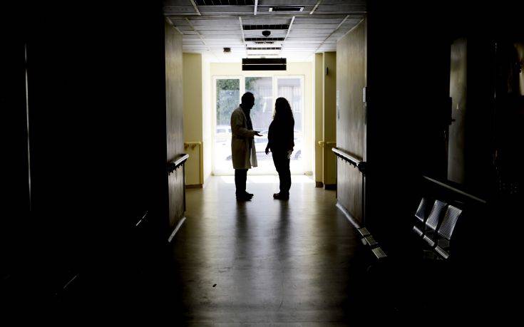 Γιαννιτσά: Αρνήτρια κόρη ασθενούς απείλησε και χτύπησε νοσηλεύτρια