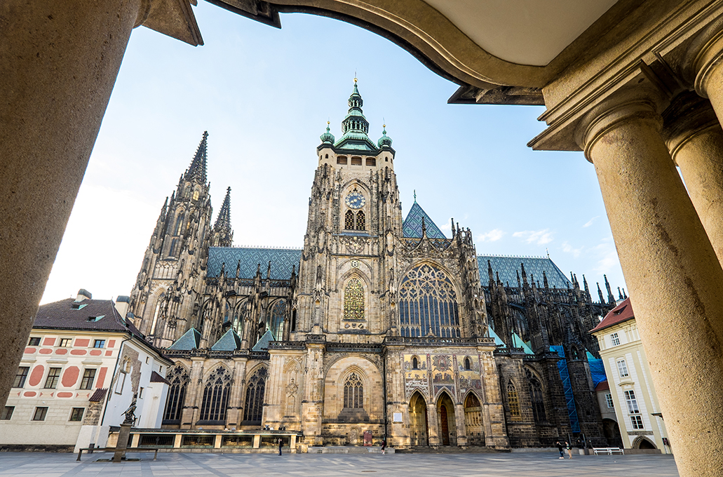 Καθεδρικός Αγίου Βίτου: Το πιο σημαντικό και αναγνωρίσιμο θρησκευτικό μνημείο στην Τσεχία